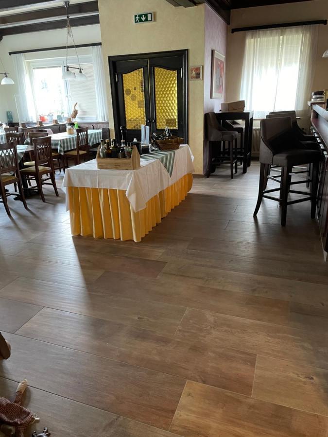 Gasthaus 3-Laenderblick Mönichkirchen エクステリア 写真